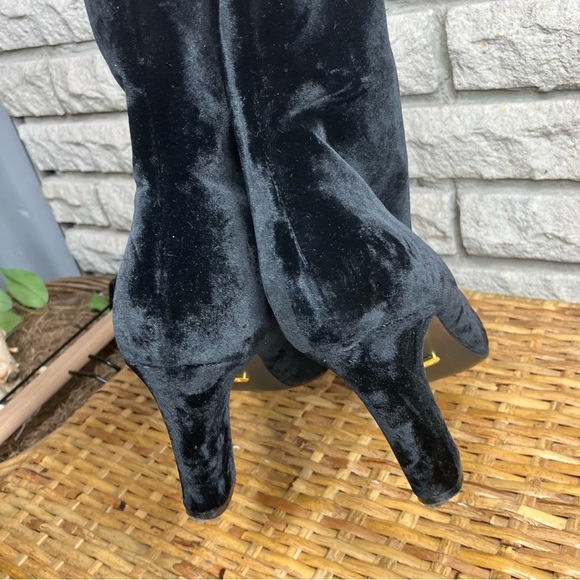 Ralph Lauren Bridgett Velvet Ankle Booties - Picture 6 of 9